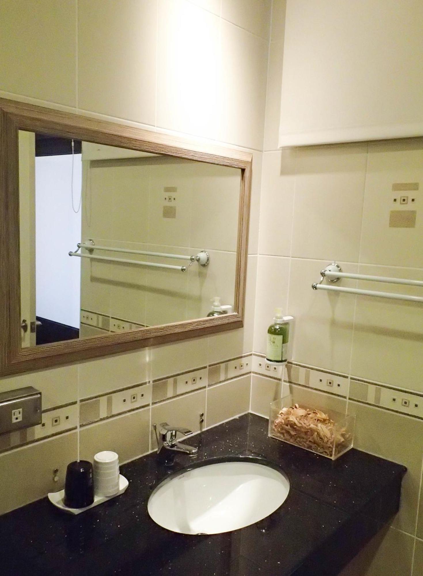 Meow G Cafe Hostel Hualien Dış mekan fotoğraf