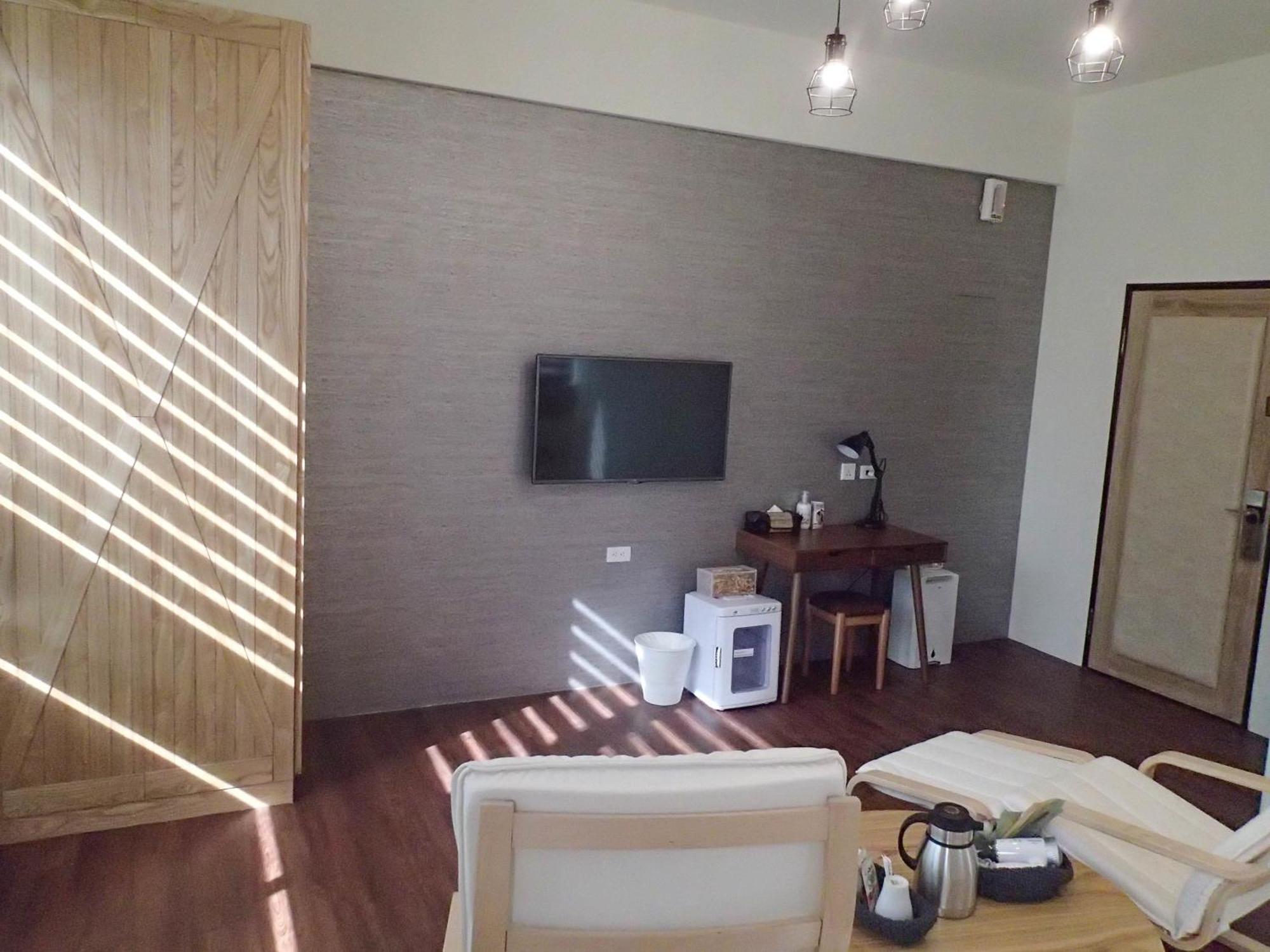 Meow G Cafe Hostel Hualien Dış mekan fotoğraf